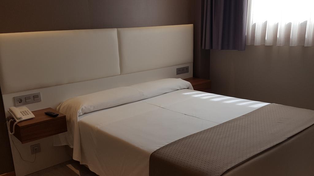 Hotel La Posada De Roces Gijón Extérieur photo