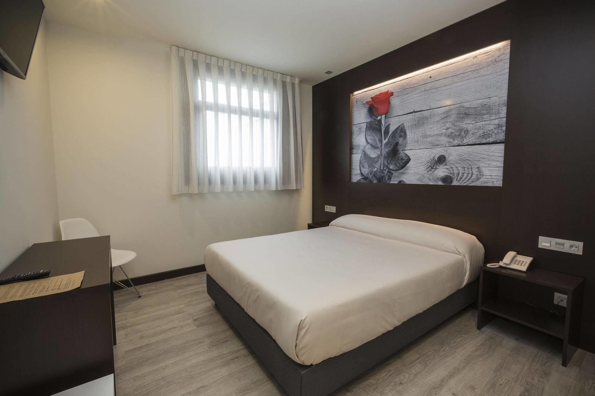 Hotel La Posada De Roces Gijón Extérieur photo